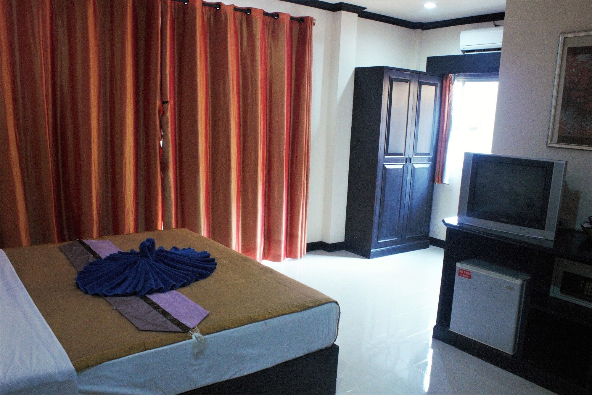Ramaz Hotel Patong Exterior photo